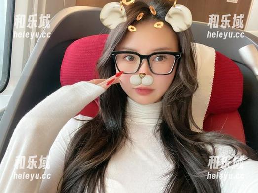 陈大小姐 微密圈 - 咳咳,免费照片,陈大小姐的吊带黑丝袜,风情万种