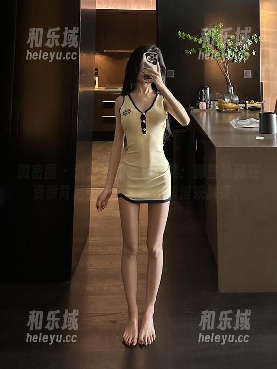 微密圈 - 黎允熙姐姐写真集：那些隐藏在资源背后的故事，咱们慢慢来解锁。