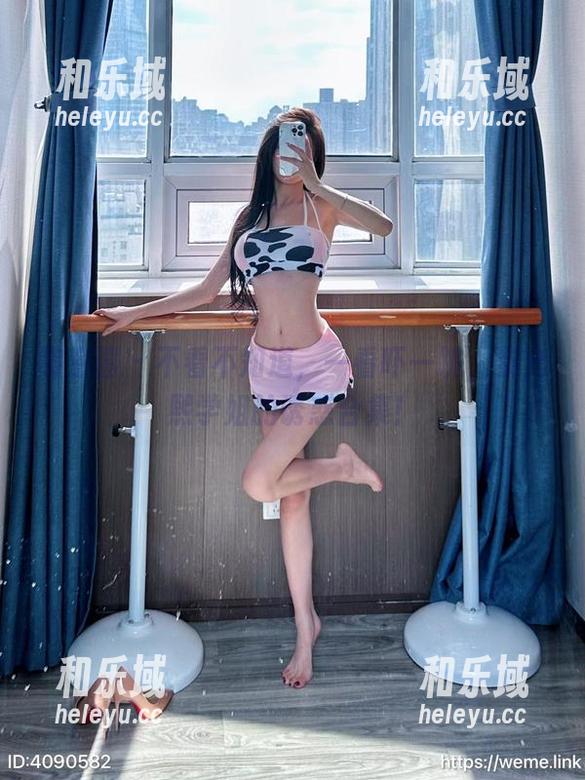 微密圈 - 不看不知道，一看吓一跳，黎允熙学姐的诱惑合集！